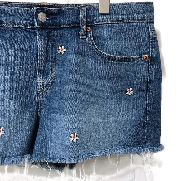 GAP | Floral Embroidered Cut-off Jean Shorts Sz 30 - Picture 4 of 14